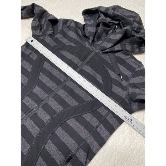 Lululemon Stride Jacket Women 6 Black Gray Striped Hoodie Thumbholes Full Zip - Picture 8 of 12